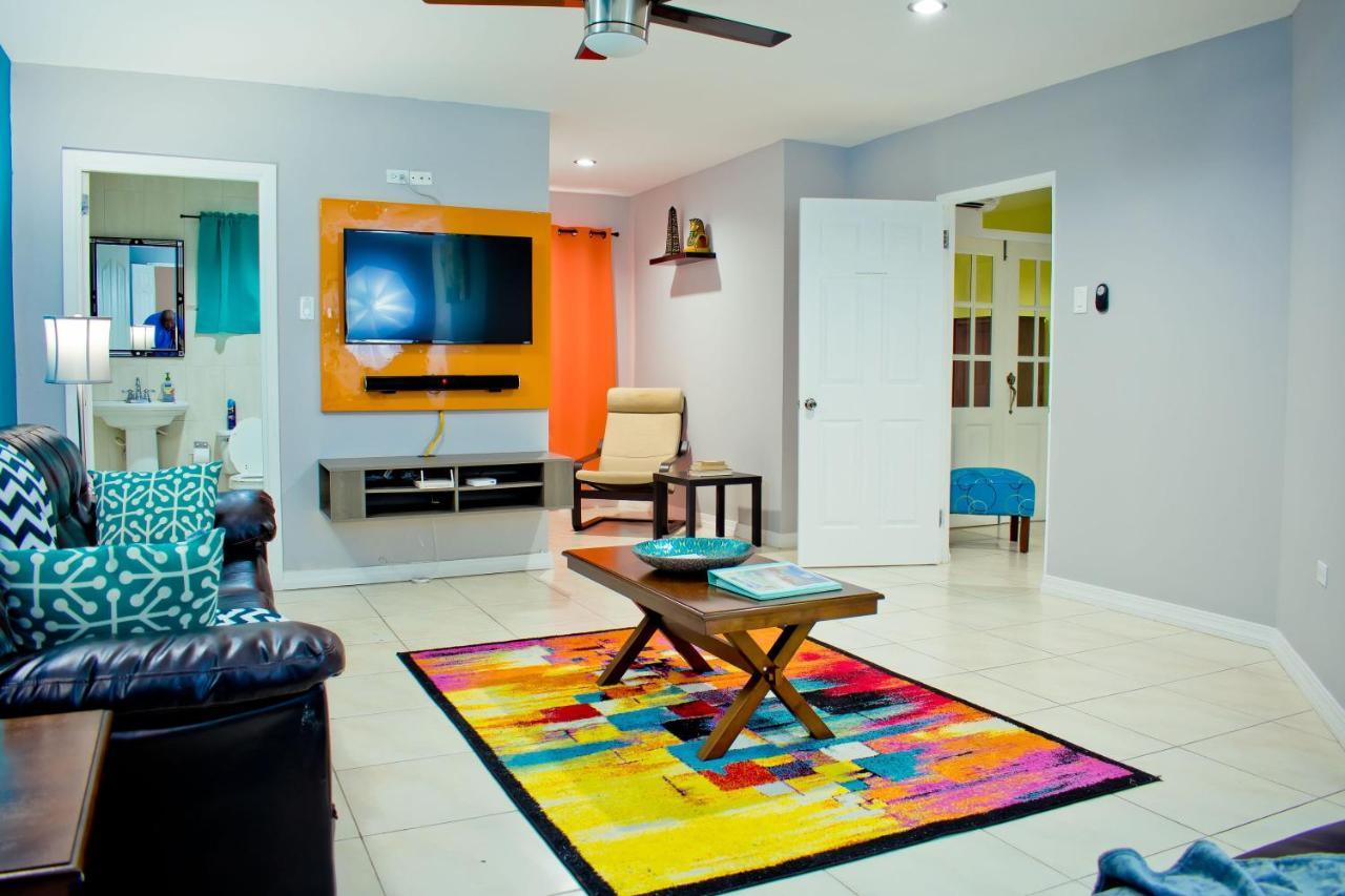 Donhead New Kingston Apt 5 Esterno foto