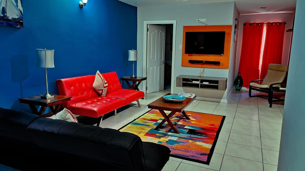 Donhead New Kingston Apt 5 Esterno foto