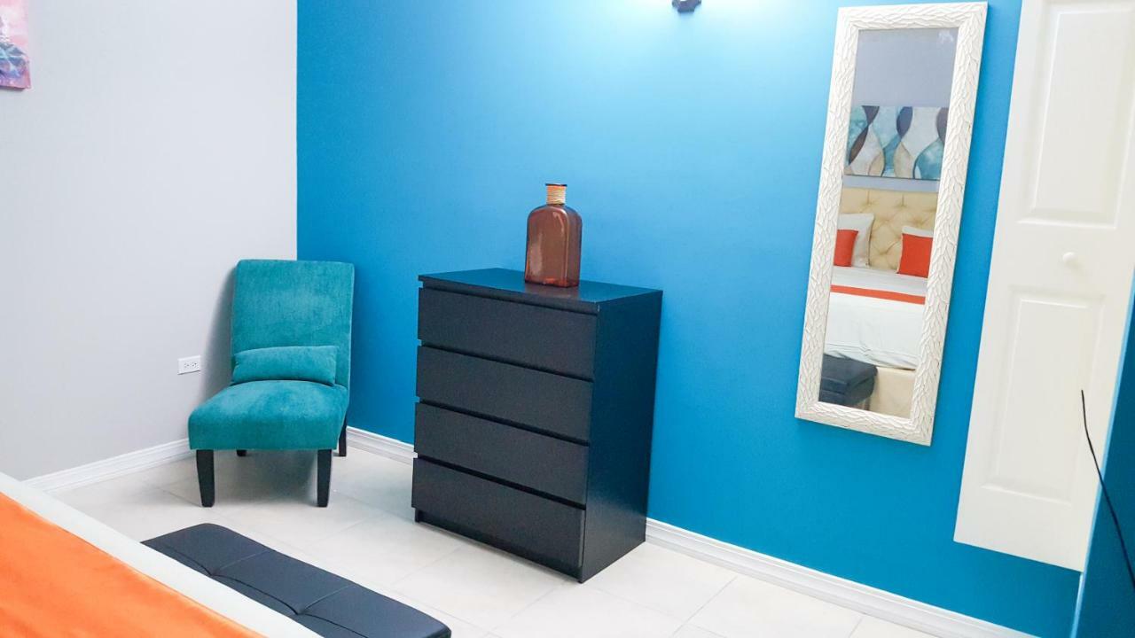 Donhead New Kingston Apt 5 Esterno foto